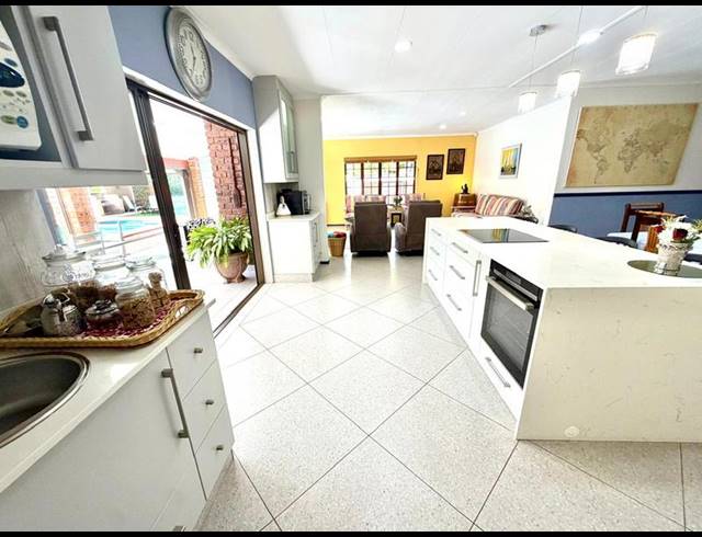 4 BEDROOM HOUSE FOR SALE IN FERNCLIFFE